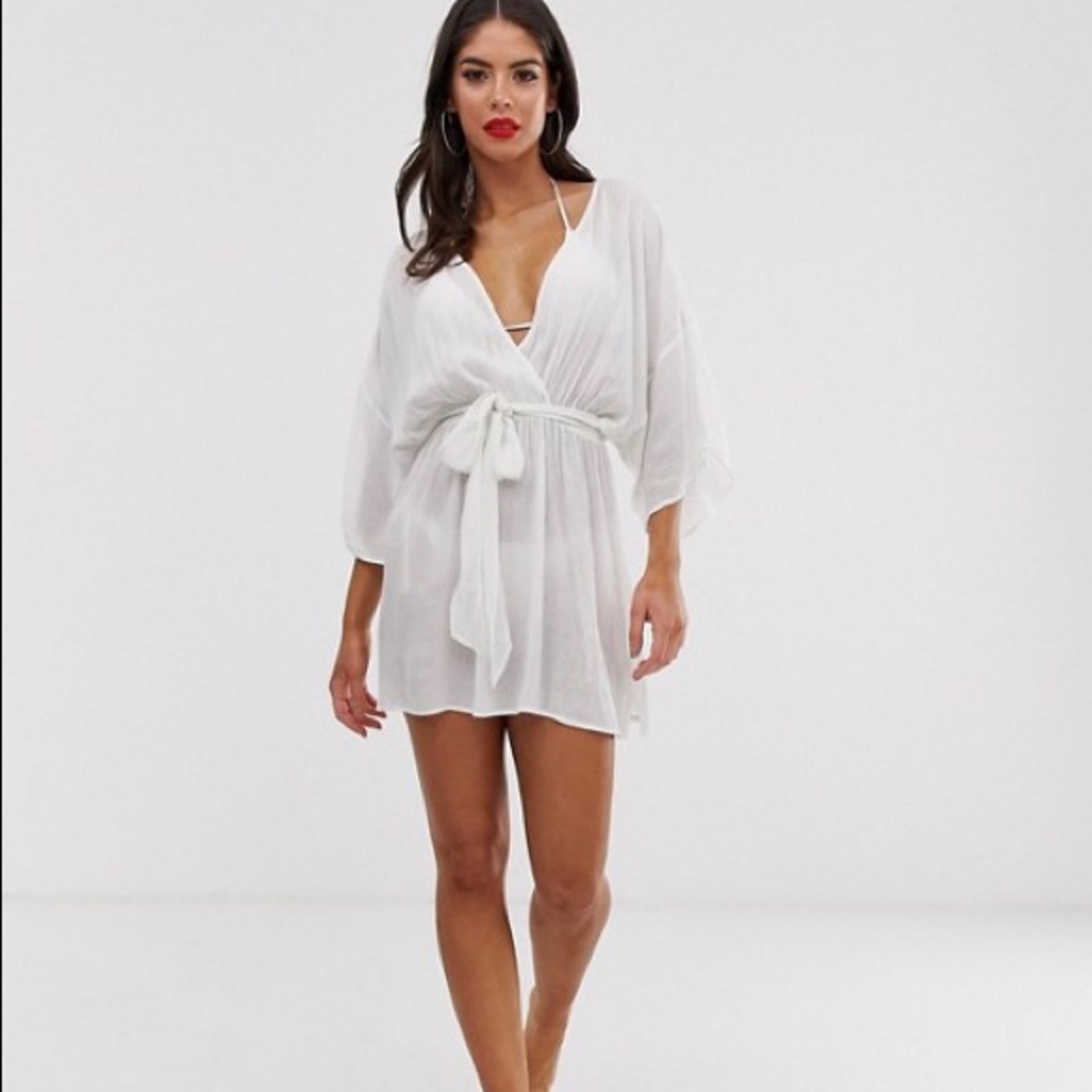 NWT ASOS White Tie Waist Kimono